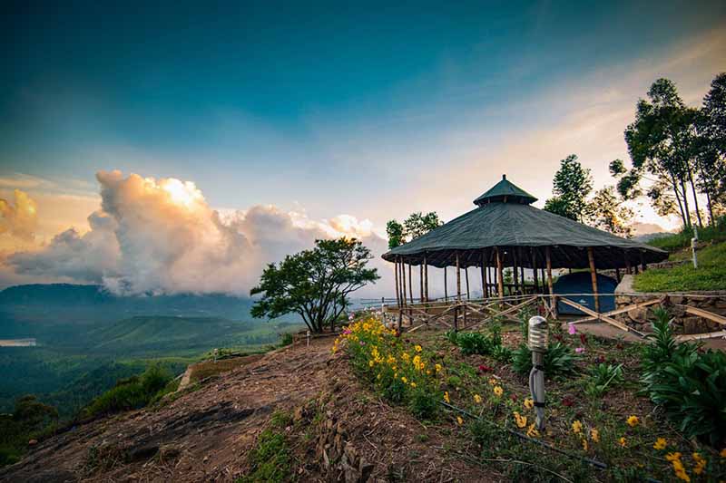 Top Munnar holiday packages, hotel, cabs and sightseeing